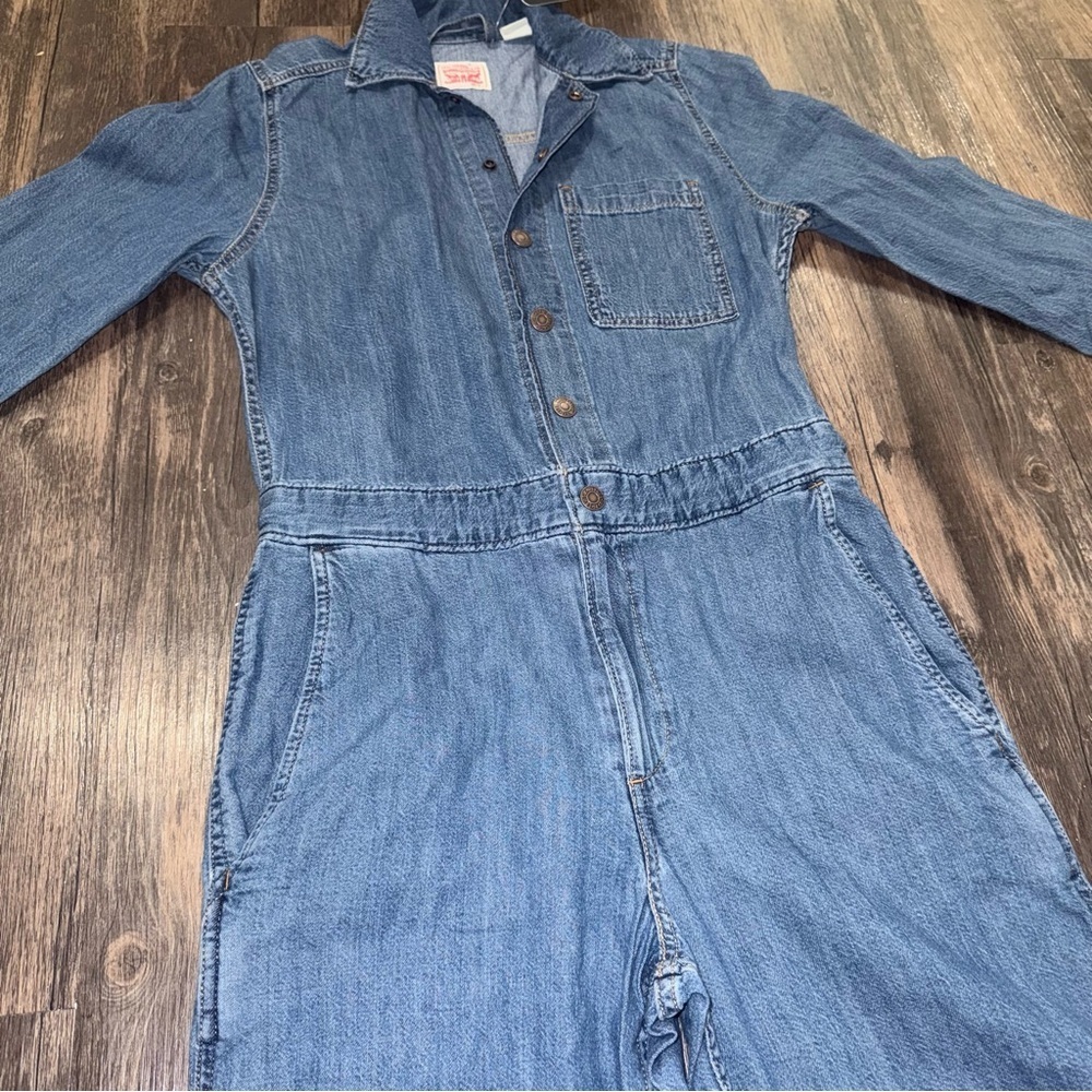 Levi's® Women's Western Jumpsuit - Cause & Effect - Picture 3 of 12